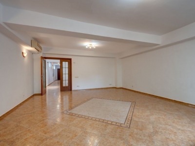 Vila individuala, ideala pentru biroul tau!