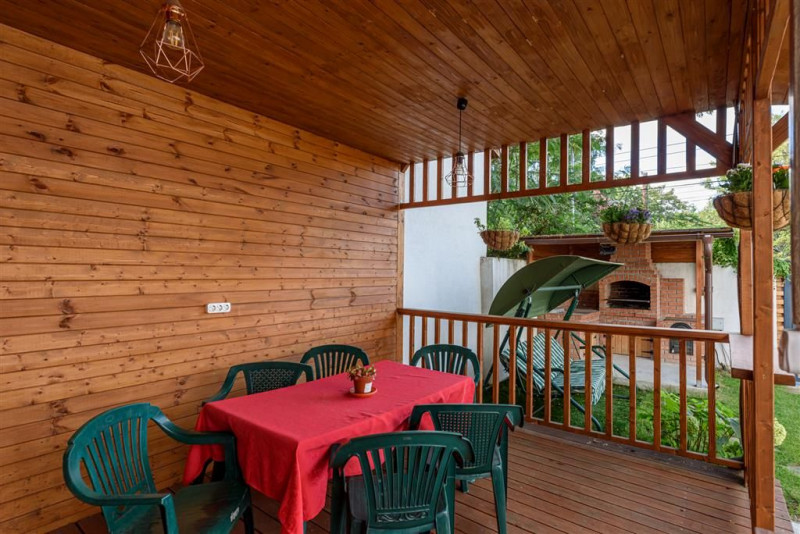 Casa chocheta de închiriat, la Piata Chibrit!
