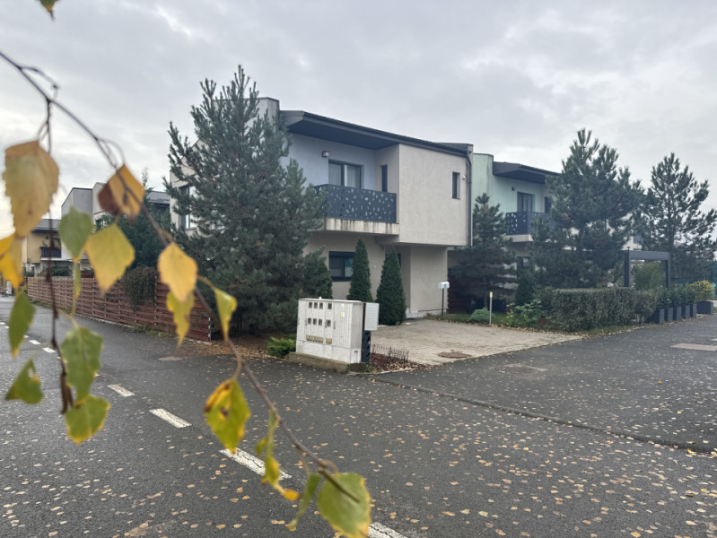 Vila individuala de inchiriat, READY TO MOVE, LaRa Condominium-Otopeni