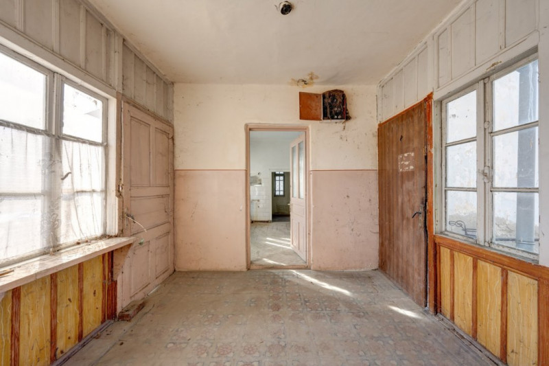 Conac Boieresc - Ceptura de Jos , o Bijuterie Istorica!