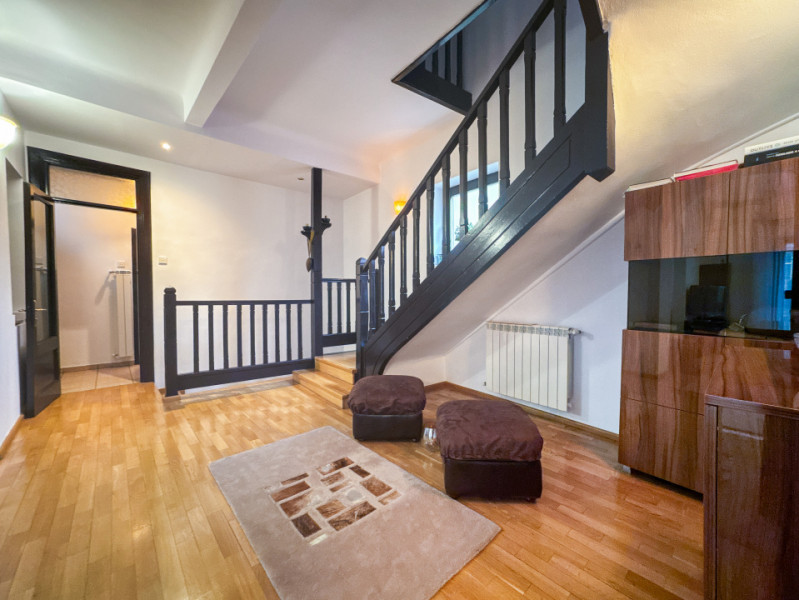 Vila cu personalitate,  zona Belvedere-Orhideea!