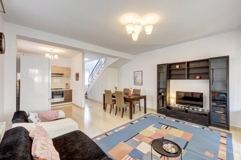 Vila de 3 camere, Luxor Residence Otopeni, 1 loc parcare inclus, curte privata