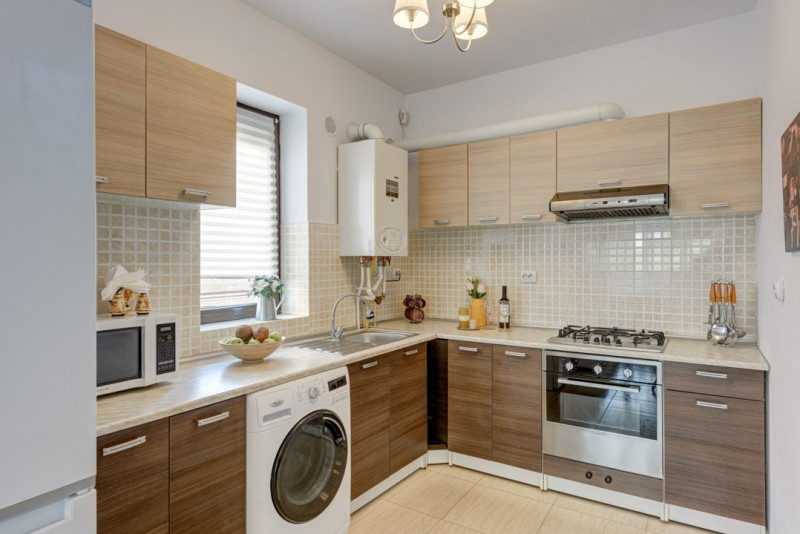 Vila de 3 camere, Luxor Residence Otopeni, 1 loc parcare inclus, curte privata