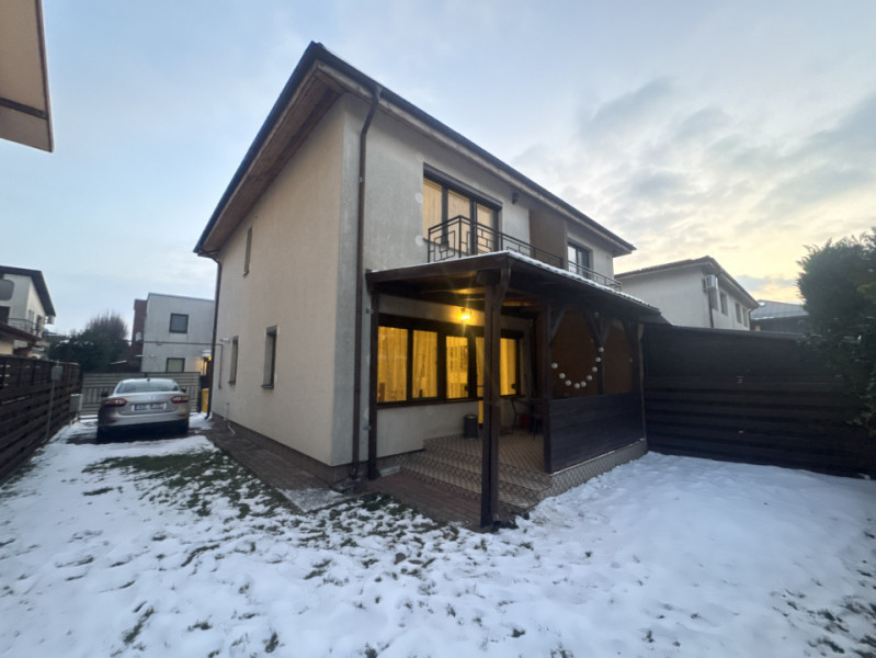 Vila de 3 camere, Luxor Residence Otopeni, 1 loc parcare inclus, curte privata