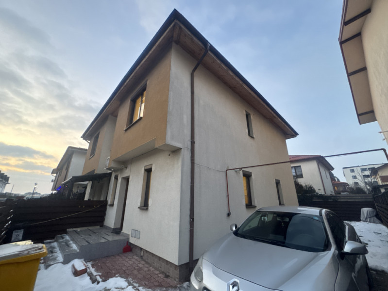 Vila de 3 camere, Luxor Residence Otopeni, 1 loc parcare inclus, curte privata