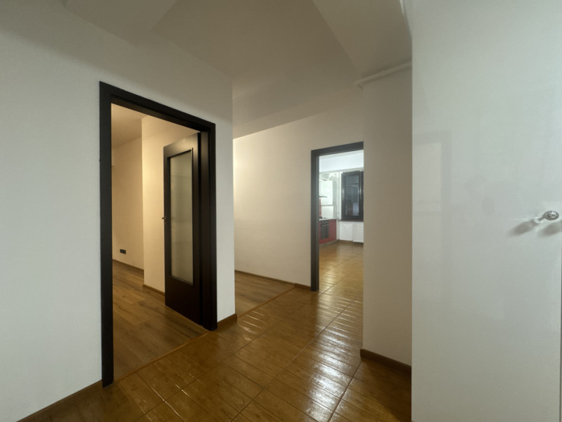 Apartament HUGE, 2 camere, 89mp utili, pe strada Zizin, zona Vitan Mall