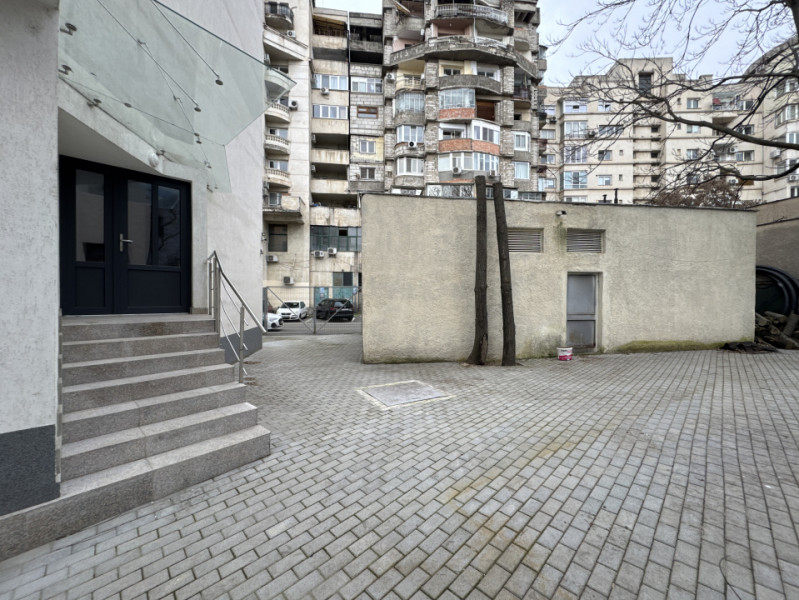 Bloc Piata Unirii - Pretabil rezidential, Airbnb, Hotel, Clinica medicala! NOU