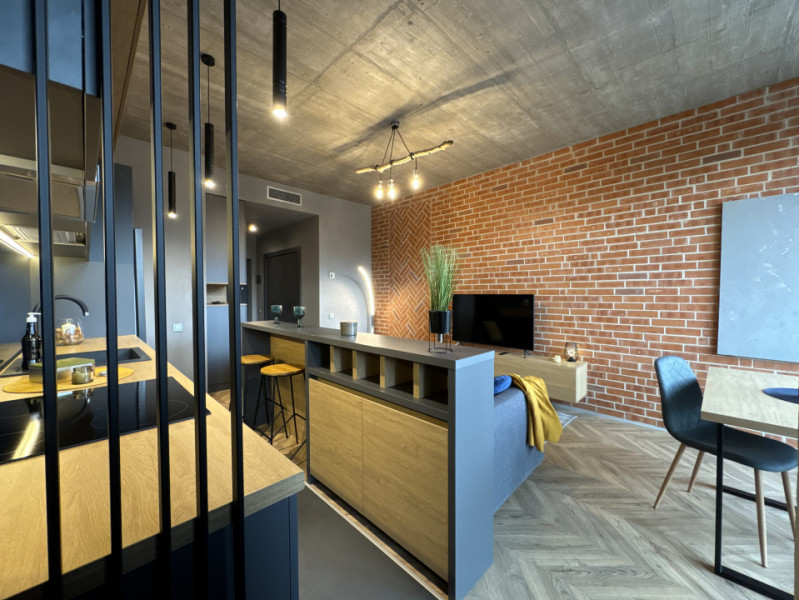 Garsoniera Cu Vedere La Padure, ready to move! La prima Inchiriere! Comision 0%