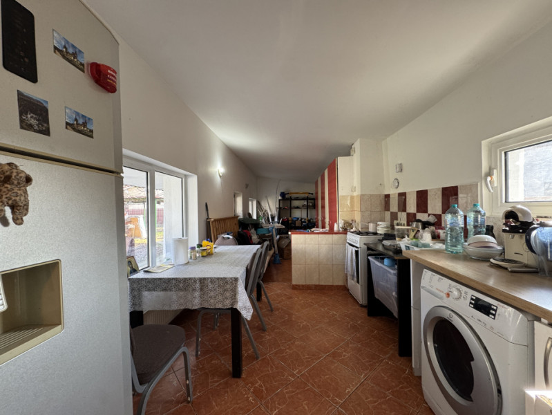 Casa cu teren de 683 mp în Otopeni-Odai