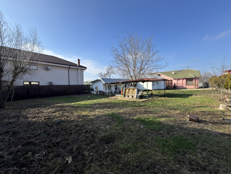 Casa cu teren de 683 mp în Otopeni-Odai