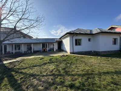 Casa cu teren de 683 mp în Otopeni-Odai