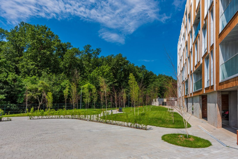 Vedere la pădure, apartament 3 camere, în LOFT Mogoșoaia, Loc parcare inclus