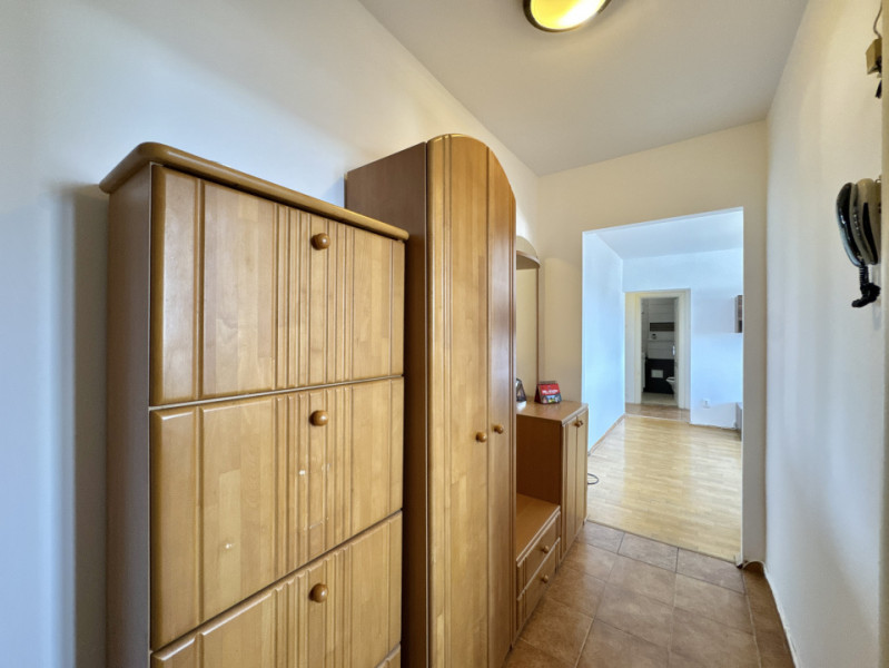 Apartament de 3 camere de inchiriat in zona Chibrit/1 Mai