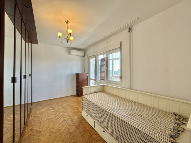Apartament de 3 camere de inchiriat in zona Chibrit/1 Mai