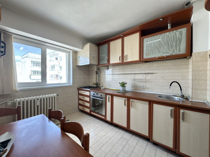 Apartament de 2 camere, bloc 1978 anvelopat, 56,25mp totali, Zona Colentina