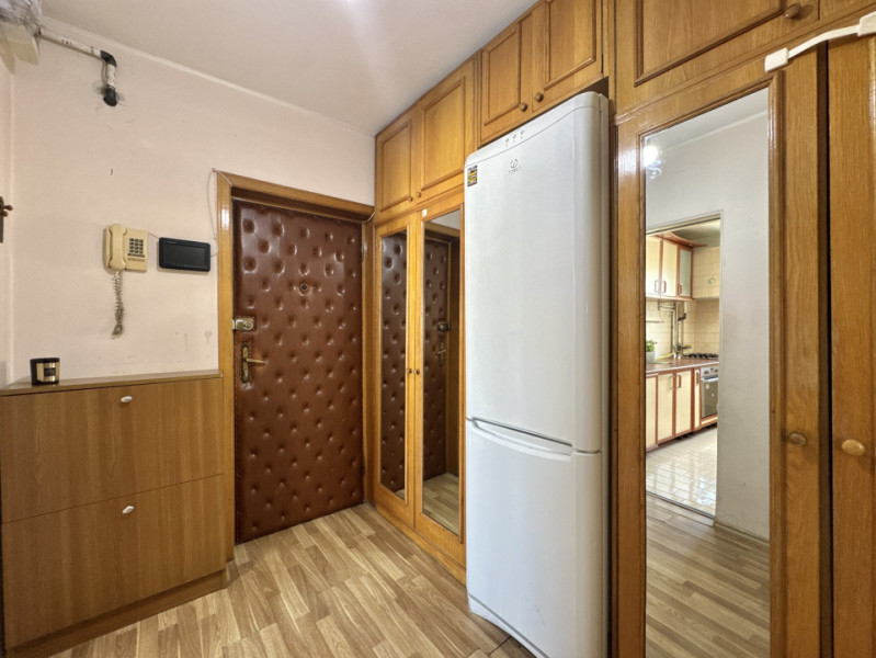Apartament de 2 camere, bloc 1978 anvelopat, 56,25mp totali, Zona Colentina