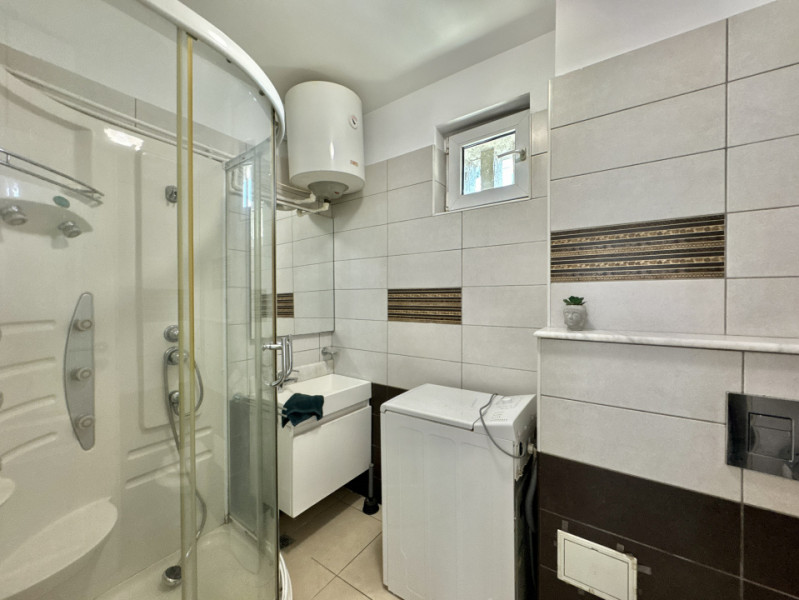 Apartament de 3 camere de inchiriat in zona 1 Mai -Chibrit