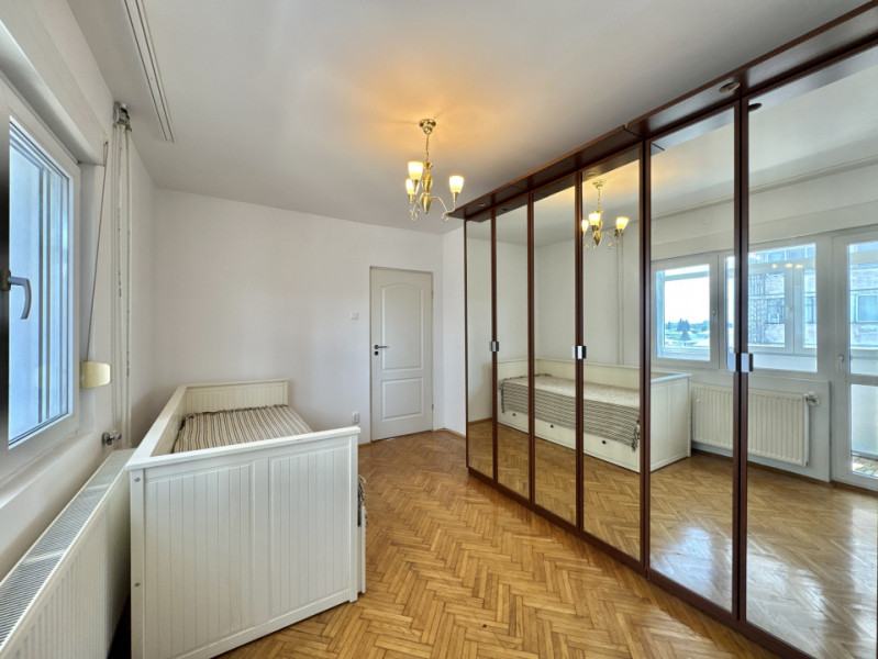 Apartament de 3 camere de inchiriat in zona 1 Mai -Chibrit