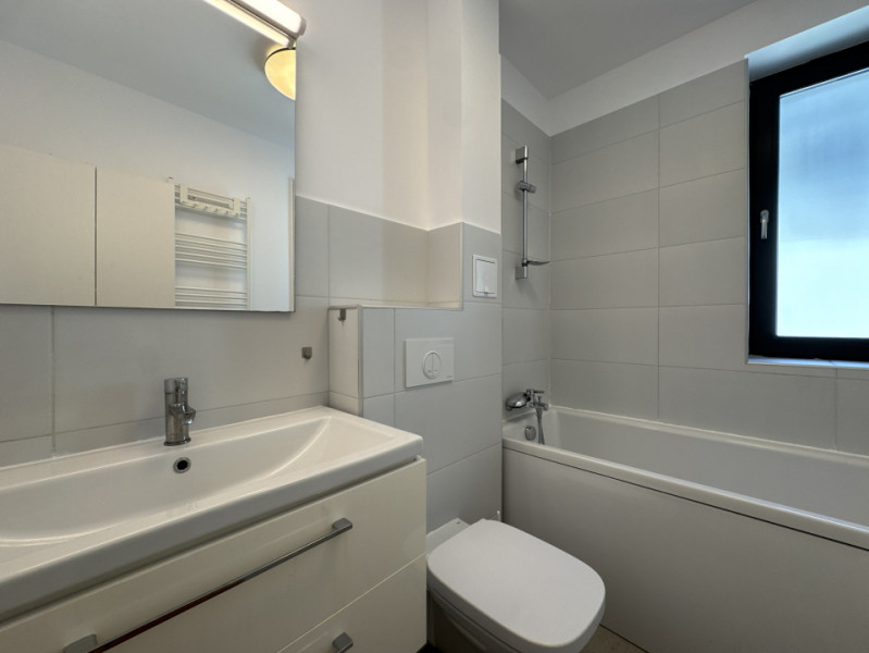 Apartament de 2 camere spatios, loc parcare, Otopeni-LaRa Condominium