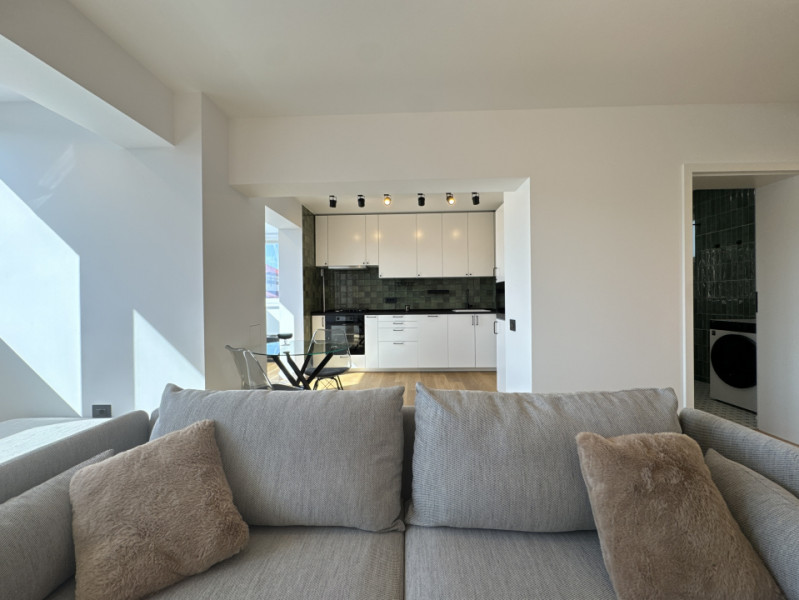 Apartament de 2 camere HUGE pe Calea Dorobanti, 66.30mp, renovat integral