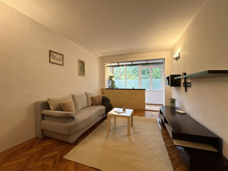 Apartament cu 3 camere de inchiriat in Berceni | loc parcare, parc, bloc izolat