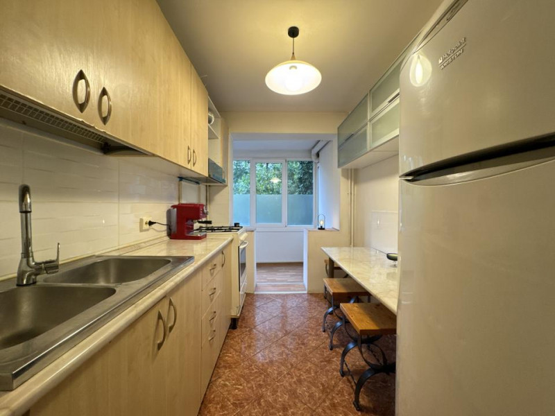 Apartament cu 3 camere de inchiriat in Berceni | loc parcare, parc, bloc izolat
