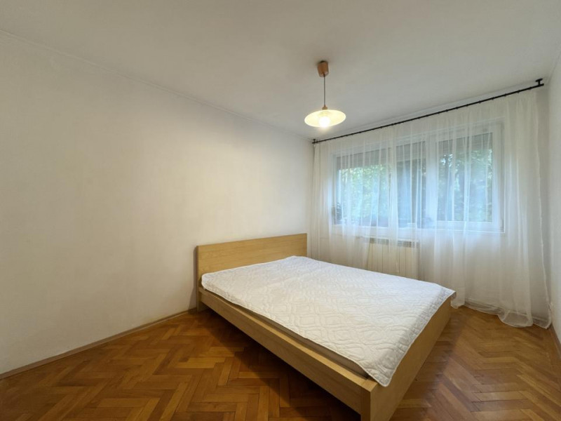Apartament cu 3 camere de inchiriat in Berceni | loc parcare, parc, bloc izolat