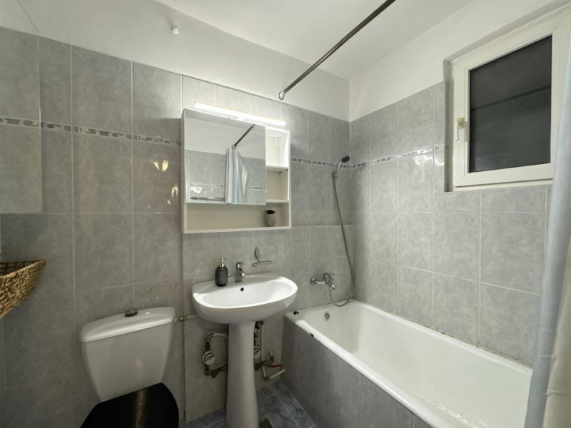 Apartament cu 3 camere de inchiriat in Berceni | loc parcare, parc, bloc izolat