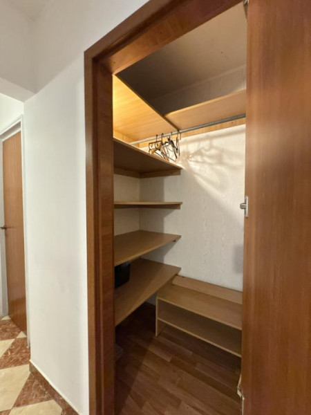 Apartament cu 3 camere de inchiriat in Berceni | loc parcare, parc, bloc izolat