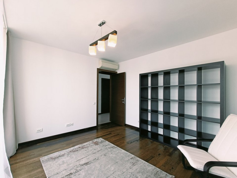 Apartament High Class, Sirenelor