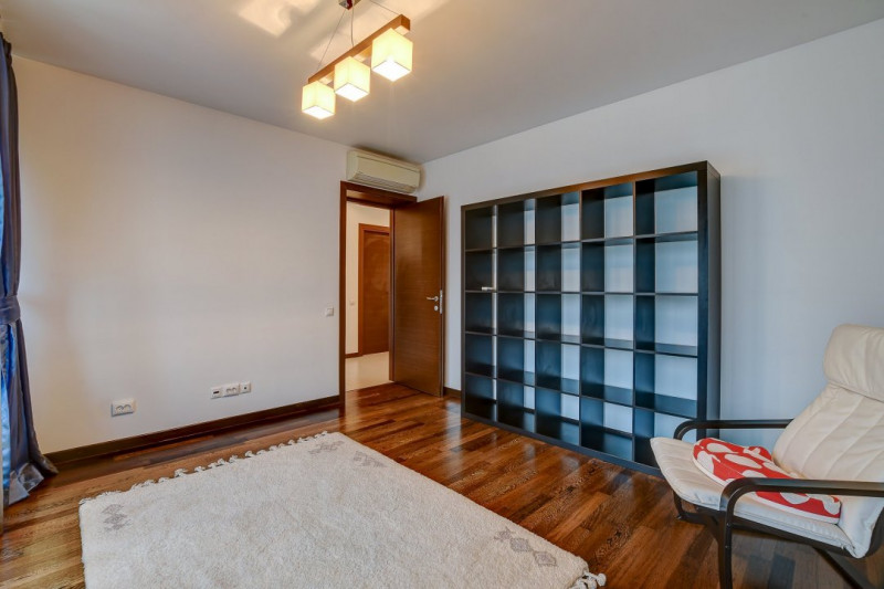 Apartament, Marriott, Strada Sirenelor