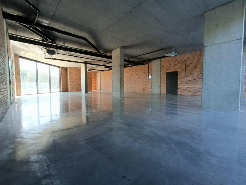 Spatiu Comercial, Design Industrial, Pompe de Caldura